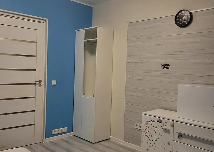 A 3-bedroom On The Second Floor Apartamento *